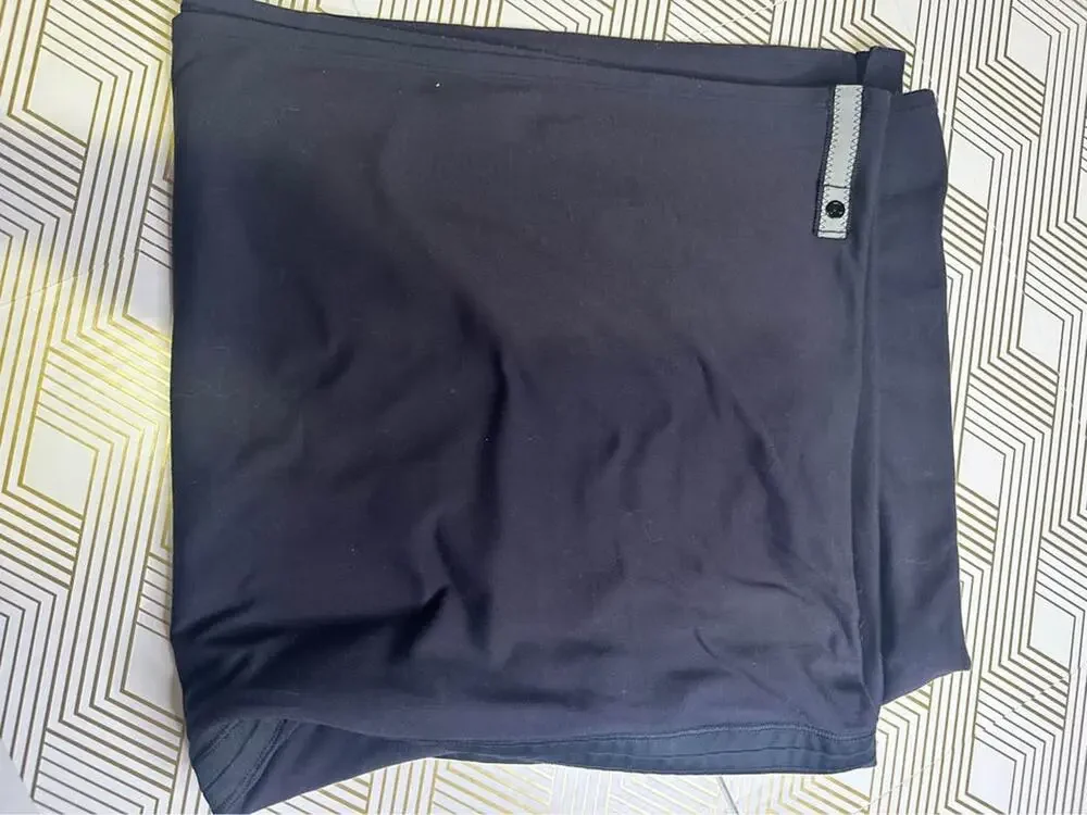 Black Lululemon Vinyasa Scarf